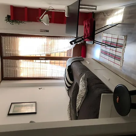 And Quiet Penthouse Ci 14 *